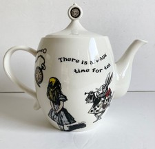 ALICE IN WONDERLAND TEAPOT
