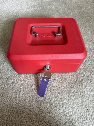 Metal cash box - 8", lockable