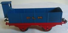 FRENCH HORNBY O GAUGE WAGON TOMBEREAU WITH VIGIE - BLUE/RED EXCELLENT - UNBOXED
