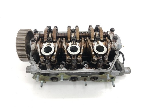 Cylinder head camshaft for - cylinder,