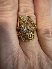 Stunning QVC 9-carat Gold Ring