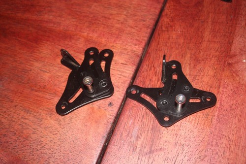 Pair rear brackets - pair, of
