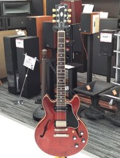 Gibson Custom Shop Semi-Hollow