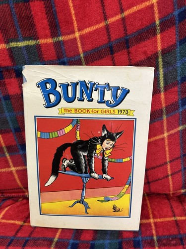 The bunty book for girls - the,