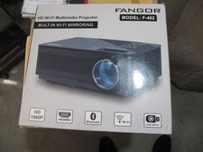 Fangor F-402 HD WIFI Multimedia Projector With Carry Case. Bundle . NEW
