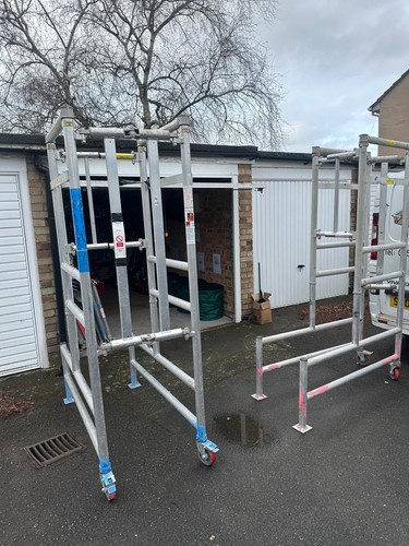One man podium aluminum - one,