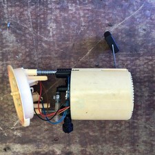 BMW E81 etc  330d  fuel pump