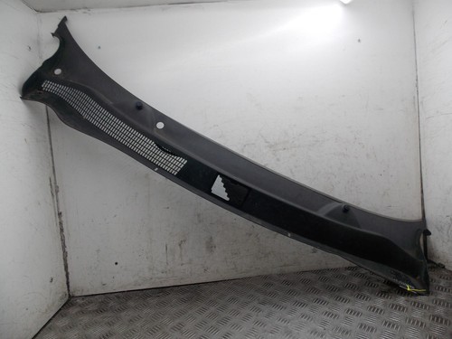Vauxhall corsa windscreen - d,