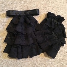 Jabot cravat and wrist - , cuffs
