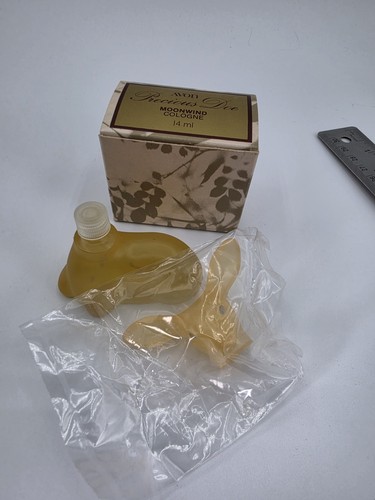 Vintage avon precious doe deer - avon,