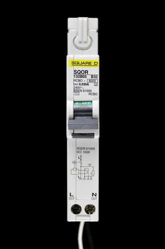 Square amp curve b - 32, 6ka