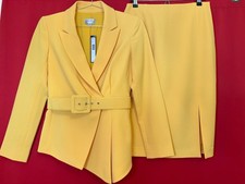 $179 New Sz Small 💛 Yellow