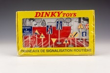 Dinky Toys - 593 French Road Signs Set - Boxed Re-Issue