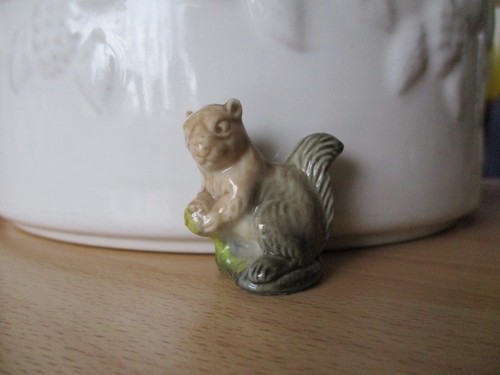 Wade whimsies squirrel - *wade,