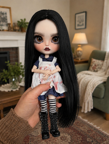 Custom blythe doll gothic - blythe, ooak