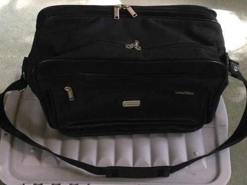 Vintage black carry cabin - on,