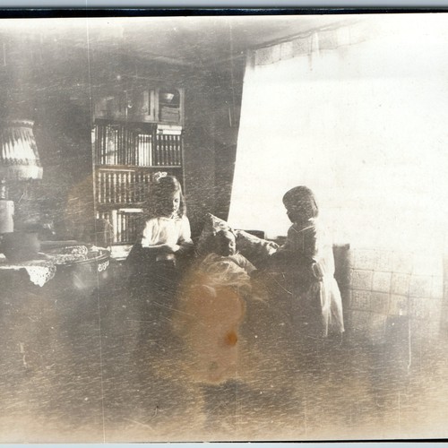 C1910s children interior - c1910s,
