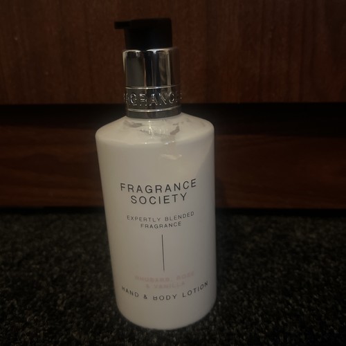 Fragrance society rhubarb - m&s,