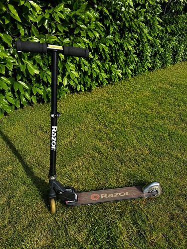 Razor lux folding kick - razor,