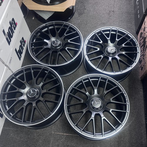 Display mercedes amg - 19",