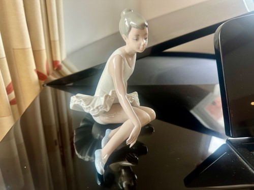 Nao lladro figurine - nao,