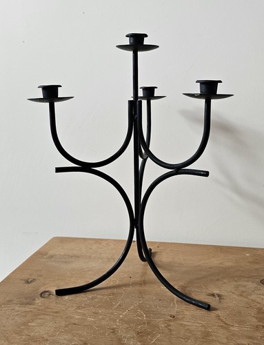 Vintage black metal tripod - black,