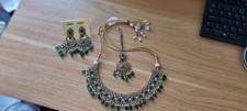 Brand New Unworn Emerald Green Kundan Indian Jewellery Set With Tikka Headpiece