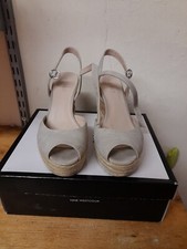 Nine West Wedge Sandal Size 5 EU 38 G10