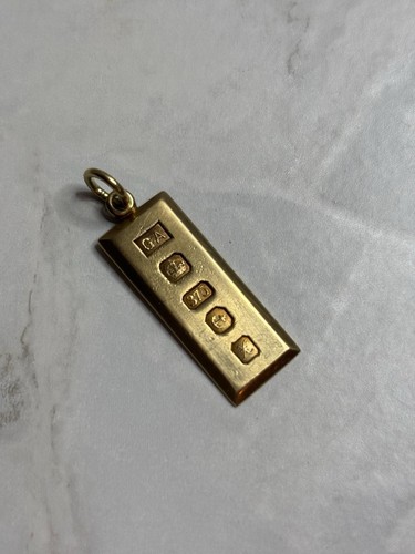Hallmarked solid 9ct gold 375 - hallmarked,