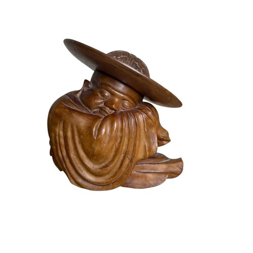 Hand carved wooden - 6",