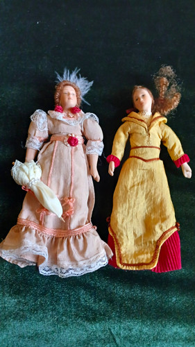 2 vintage dollhouse - 2,