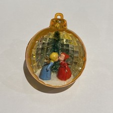 VINTAGE CHRISTMAS TREE BAUBLE
