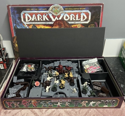Waddingtons dark world - world, board