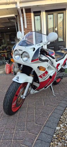 Yamaha fzr750r genesis - fzr750r,