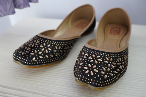 Beautiful black gold - gold, beaded