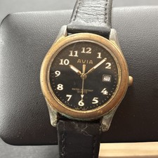 Vintage Avia Wristwatch Gold