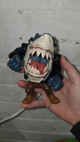 Vintage street sharks pool - sharks,