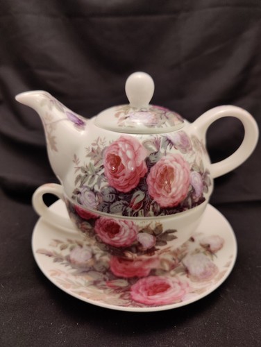 Victoria albert museum - victoria, pink