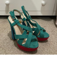 Via Giulia Turquoise & Red
