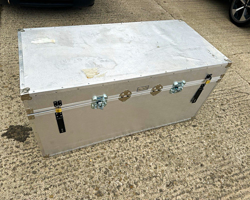 Silver metal rectangular - metal,