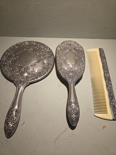 Hand mirror brush comb - hand,