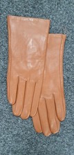 BNWT PIA ROSSINI LADIES  BEIGE GENIUINE LEATHER  GLOVES SIZE M CG BD4