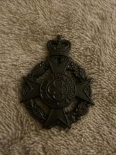 BRITISH ARMY CAP BADGE. ROYAL