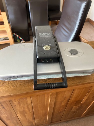 Steam ironing press - steam,