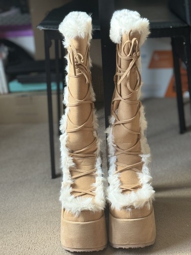 Demonia camel vegan - camel, suede
