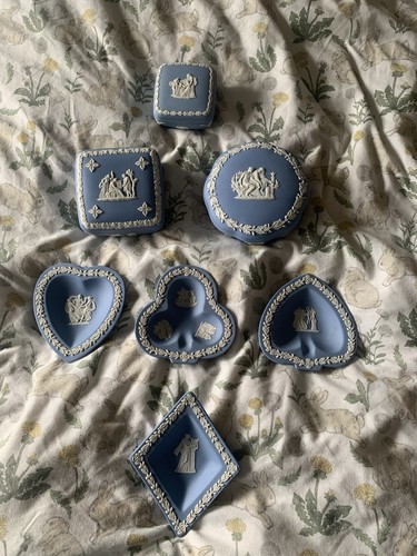 Wedgewood blue jasperware
