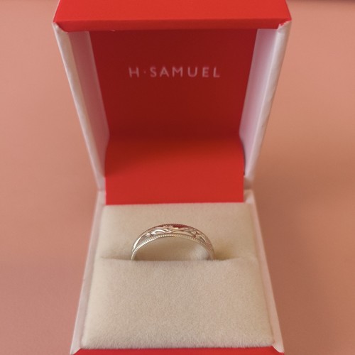 Samuel 9ct white gold - h.samuel,