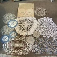 X 17 ANTIQUE VINTAGE CROCHET,EMBROIDERED DRESSING TABLE MATS/DOILIES 