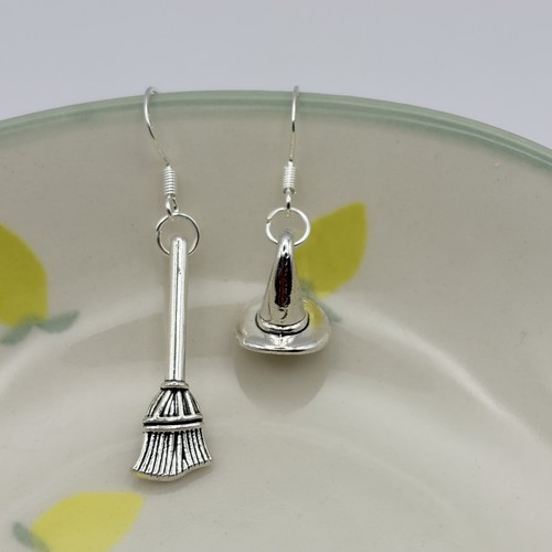 Witches hat and broomstick - witches,