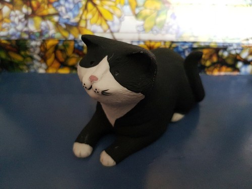 Highbank porcelain cat figure - highbank,